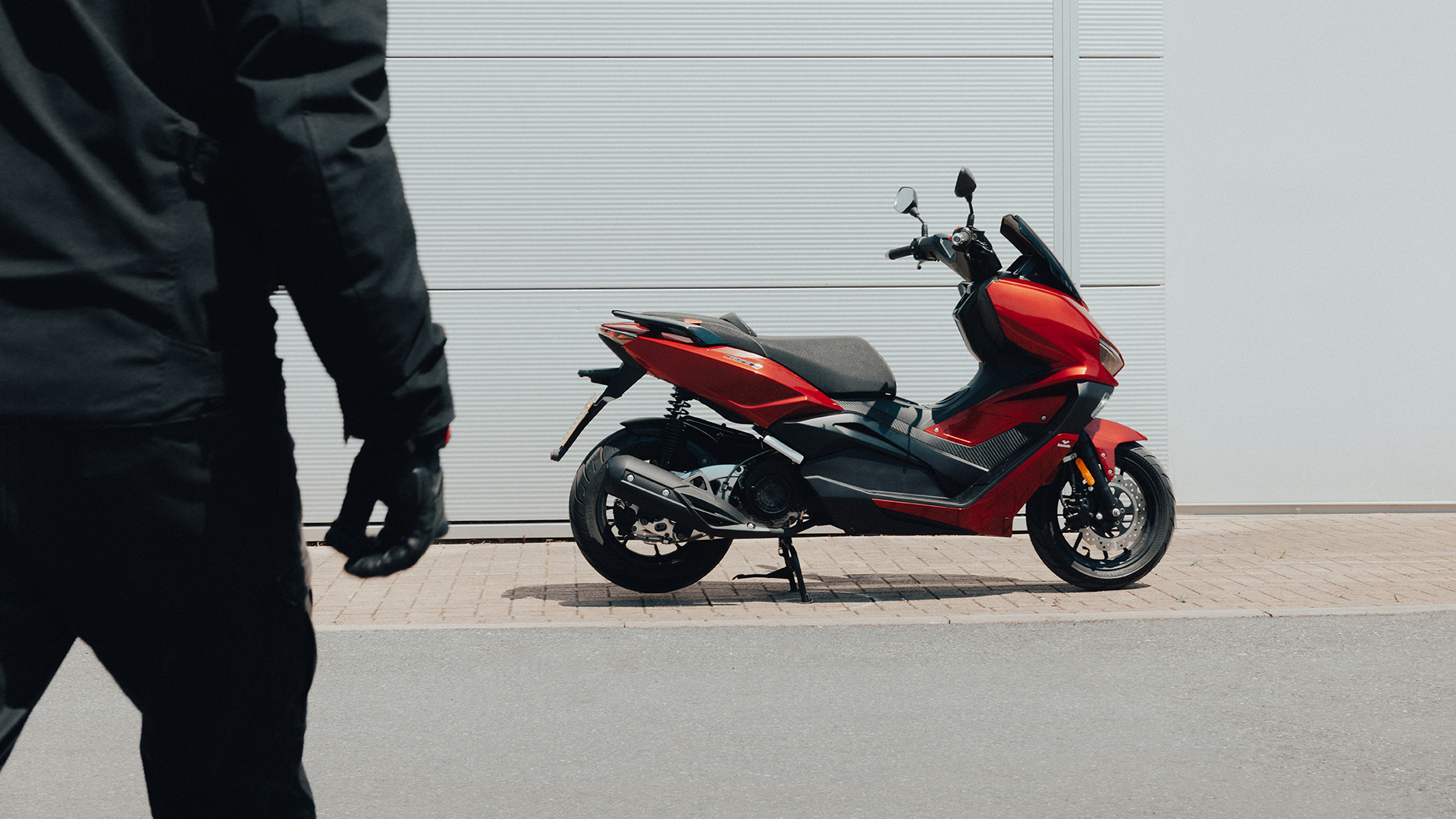 Aura 125
