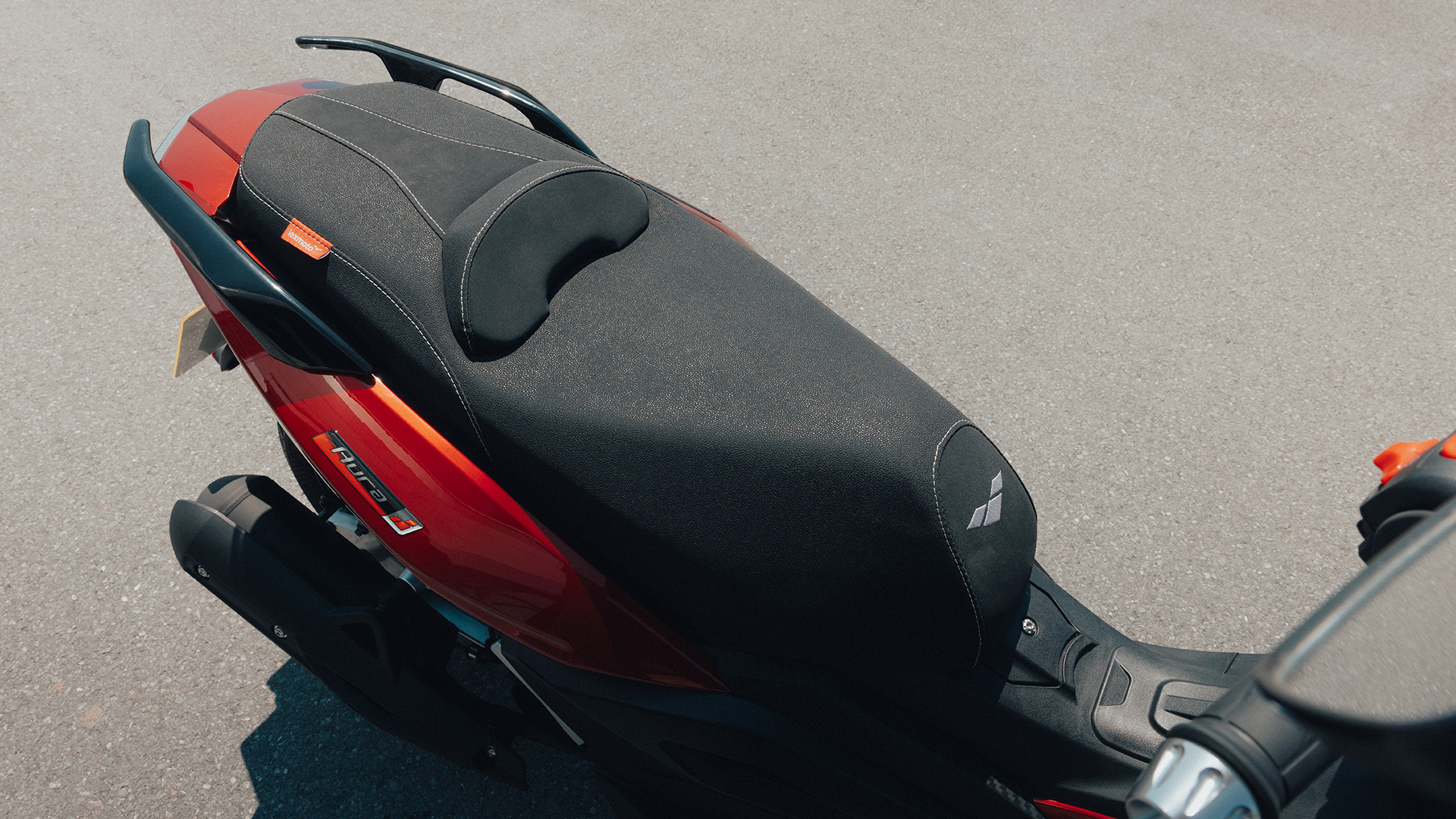 Aura 125