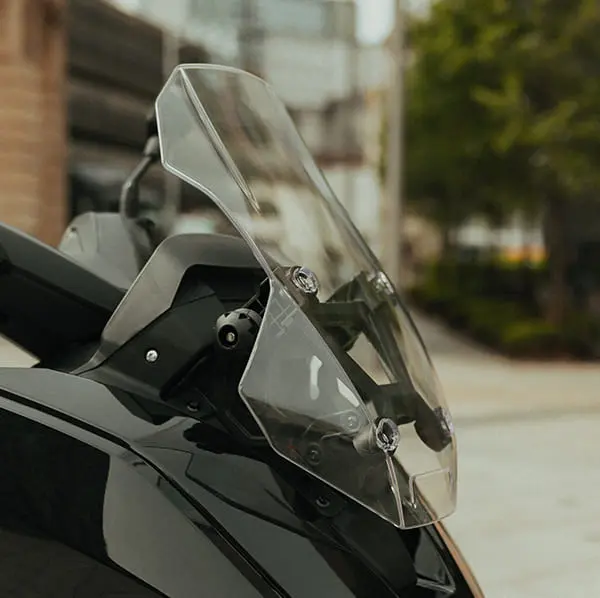 Adjustable Windscreen