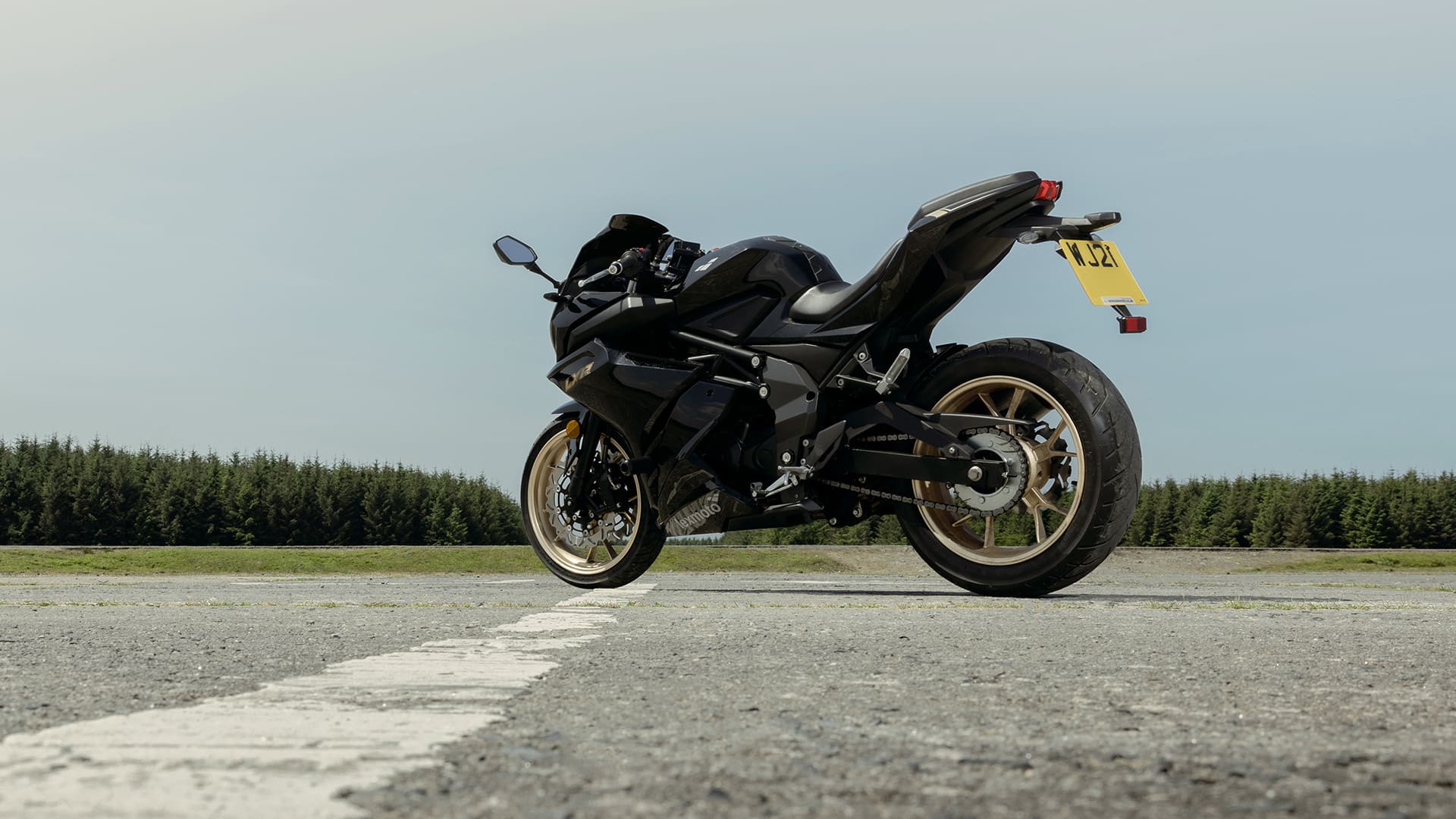 LXR 125