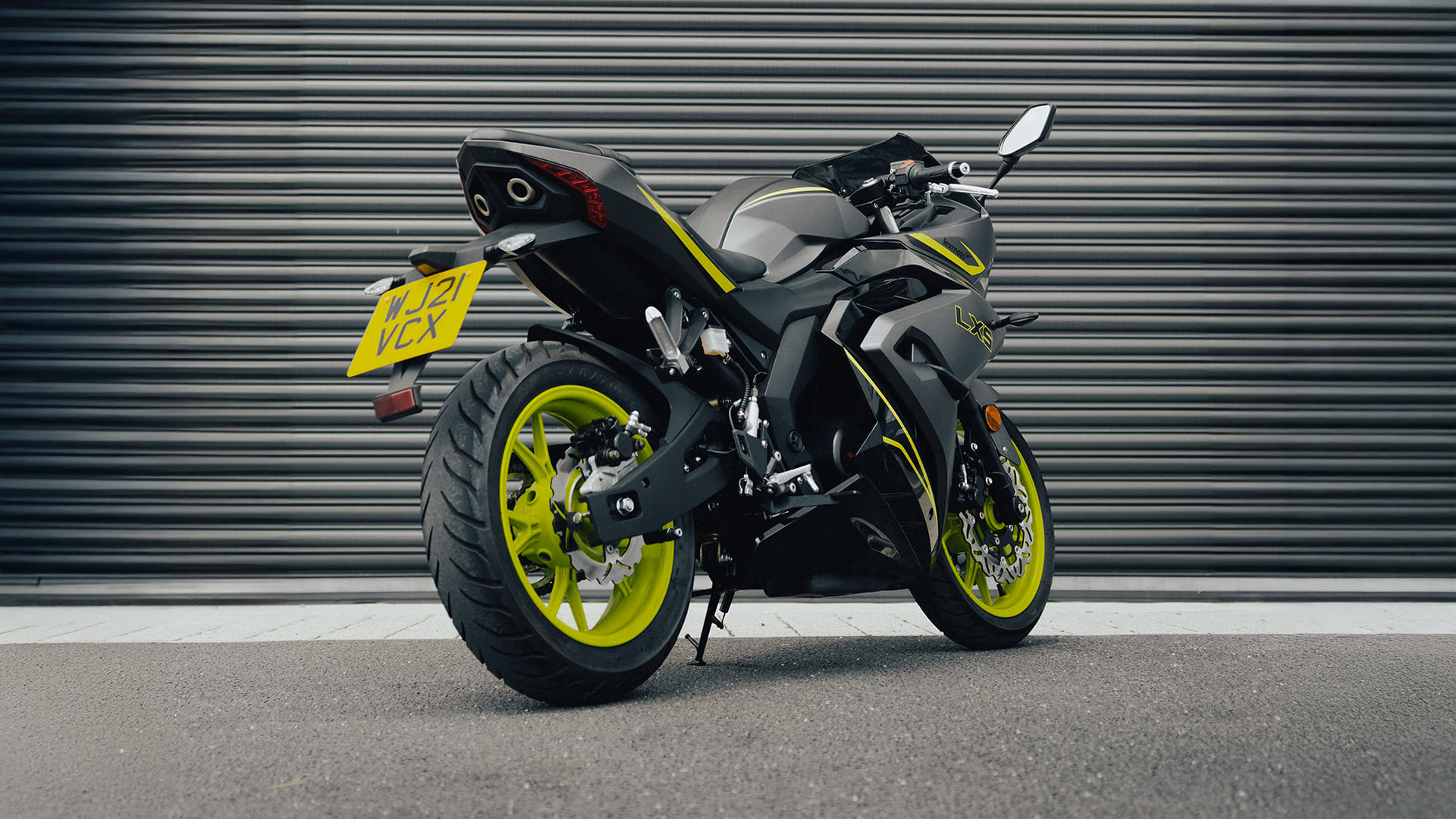 LXS 125