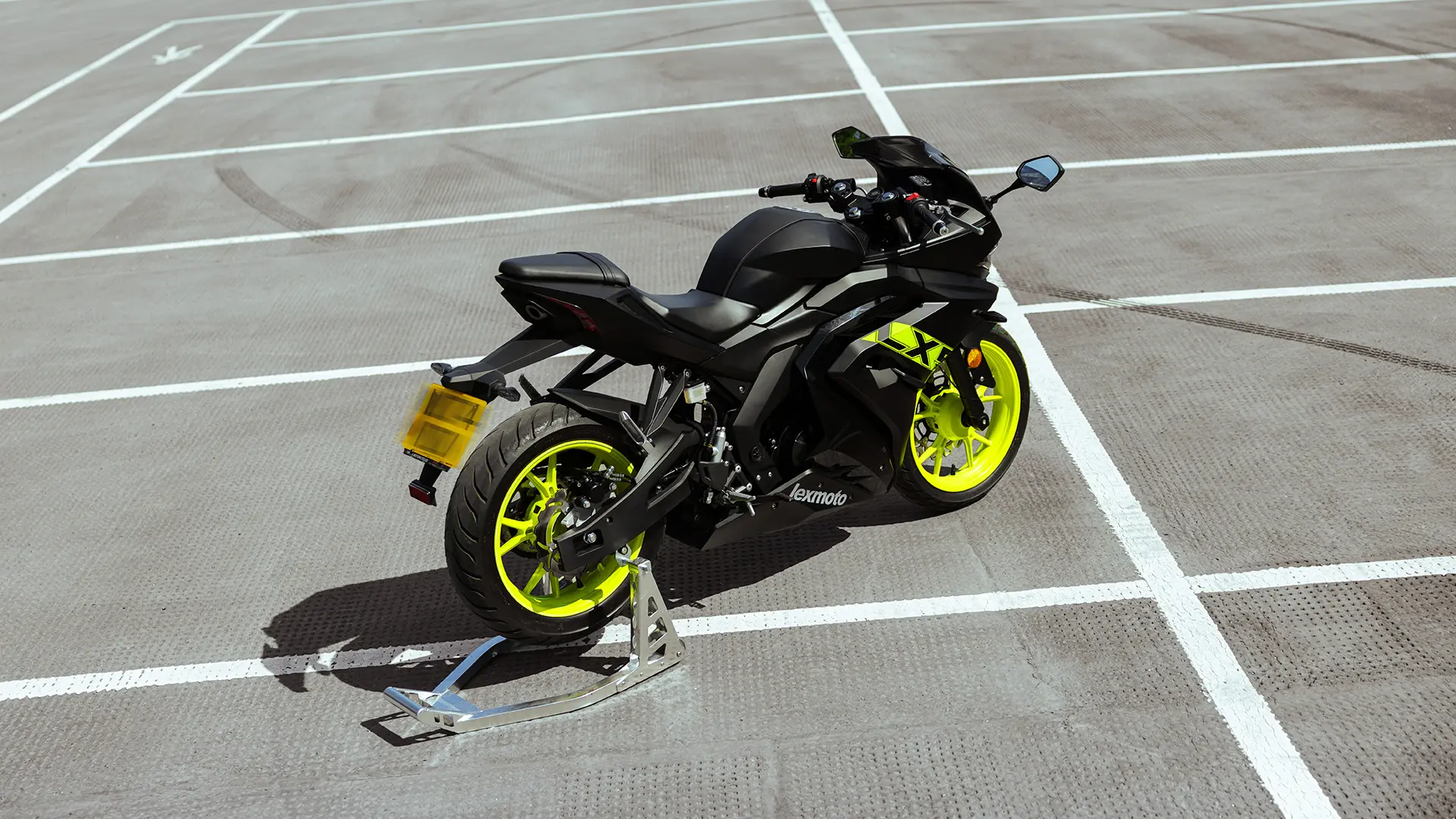 LXS 125 E55